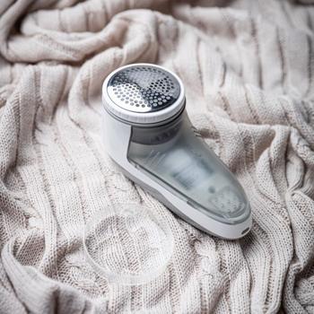 Preview: Aspiratore di pelucchi ricaricabile con contenitore di raccolta: efficiente, senza fili e delicato, per indumenti, mobili e tessuti, ricaricabile, facile da pulire