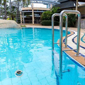 Preview: Digitales Solar-Poolthermometer mit Akku: Kabellose Temperaturmessung für Pools & Teiche, wetterfest, präzise & energiesparend