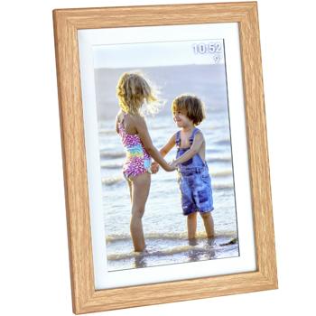 Preview: Digital photo frame in elegant frame in light wood look with app control & worldwide picture upload, 10.1‘‘, for vivid memories