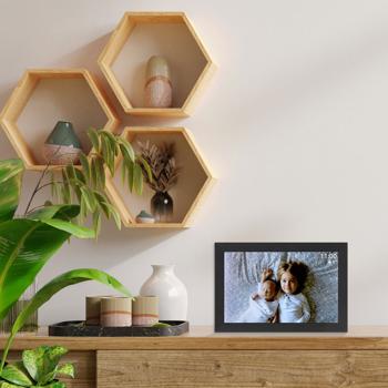 Preview: Cadre photo numérique - Contrôle par application & téléchargement d‘images mondial - Écran tactile 10.1‘‘ LCD - 32 Go - Noir élégant - WLAN