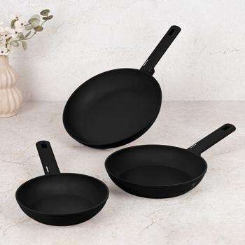 Preview: Matt black set of 3 pans: Ø 20, 24, 28 cm, excellent non-stick effect, sturdy, heat-resistant & dishwasher-safe, for perfect cooking results