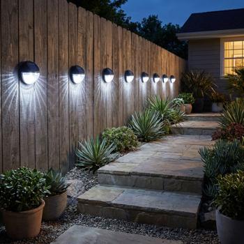 Lot de 8 Appliques Murales & Lampes de Clôture Solaires LED - Éclairage Extérieur Escalier Chemin - IP44 - Capteur Crépusculaire - 6h Autonomie - Noir