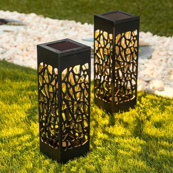 Preview: 4er-Set Solar Schattenlampe mit Erdspiess – stilvolle Garten-Laterne mit Solarpanel, wetterfest & energieeffizient – ideal für Terrasse, Weg & Balkon Preview: 4er-Set Solar Schattenlampe mit Erdspiess – stilvolle Garten-Laterne mit Solarpanel, wetterfest & energieeffizient – ideal für Terrasse, Weg & Balkon