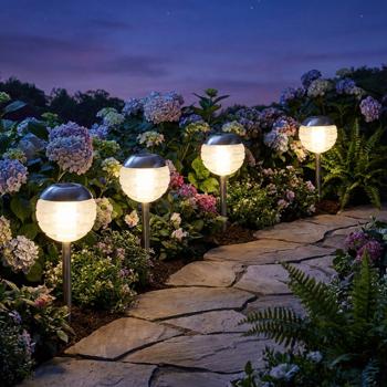 Elegantes 4er LED-Kugelleuchten Set mit Erdspiess: Stimmungsvolle Gartenbeleuchtung, robust, langlebig & einfach zu installieren für Wege, Beete & Terrasse