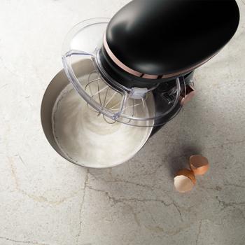 Preview: Impastatrice di alta qualità, elegante nero-oro rosa, ciotola in acciaio inox da 6 L, 1300 W - moderno e poten te, per la panificazione, la cucina e altro