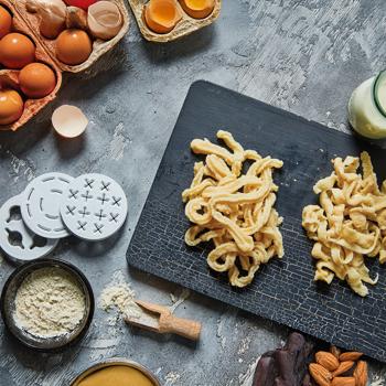 Preview: Professionelle manuelle Nudelmaschine Weiss: 7 Pasta Sorten – Ein robuster Pastamaker - Frische Nudeln leicht gemacht