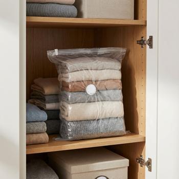 Preview: Premium vacuum bag set, 15 pieces in 5 sizes for clothing & bed linen – reusable space savers for travel & wardrobe – transparent