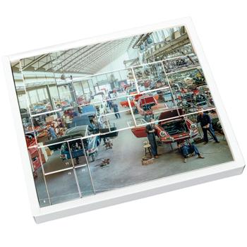 Preview: Fantastic Porsche 911 Carrera Advent Calendar – Elegant 1:43 model car kit with original engine sound. Perfect gift for men & collectors