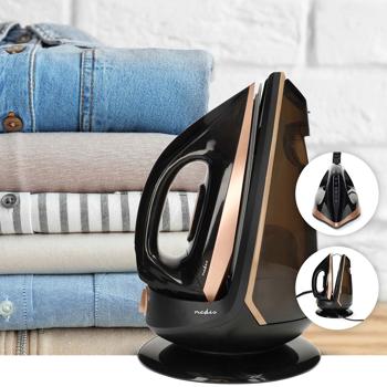 Preview: Leistungsstarke Dampfbügelstation, 7 Bar, 2400W, schwarz – Keramik Bügelsohle, Anti-Kalk, Selbstreinigung, schnelles & effektives Bügeln Preview: Leistungsstarke Dampfbügelstation, 7 Bar, 2400W, schwarz – Keramik Bügelsohle, Anti-Kalk, Selbstreinigung, schnelles & effektives Bügeln