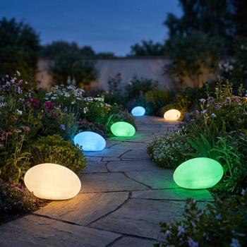 Lot de 6 élégantes pierres solaires LED pour jardin IP44 : pierre décorative avec changement de couleur & pique de sol, blanc chaud & multicolore, projecteur solaire résistant aux intempéries, 22,4 cm