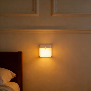 Preview: Set of 4 LED night lights, motion sensor: rechargeable cabinet light, USB rechargeable, self-adhesive & magnetic – ideal as stair light & for wardrobe