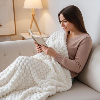 Preview: Elegant cozy sofa blanket, 180 x 220 cm, white - Ideal as a warming companion for cozy moments on the sofa or as a bedspread