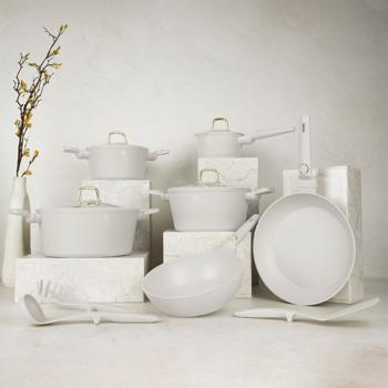 Preview: Set di pentole design di alta qualità con rivestimento antiaderente TitanPro incl. utensili da cucina, sottopentola, coperchi in vetro, manici soft‑touch, 15 pezzi, Sahara / beige