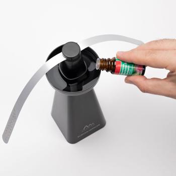 Preview: Chasse-mouches avec coupelle diffuseur pour guêpes – ventilateur anti-insectes à piles pour table à manger & extérieur – à poser ou à suspendre avec crochet