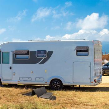 Preview: Panneau solaire portable, 18 V et 100 W, 8 cellules solaires monocristallines, seulement 4,4 kg, pour stations électriques, pratique pour le camping et le plein air