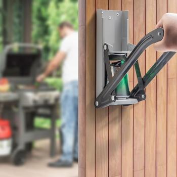 Preview: robusto schiaccia-lattine e apribottiglie 2 in 1, montato a parete, efficiente schiaccia-lattine con impugnatura robusta e antiscivolo Preview: robusto schiaccia-lattine e apribottiglie 2 in 1, montato a parete, efficiente schiaccia-lattine con impugnatura robusta e antiscivolo