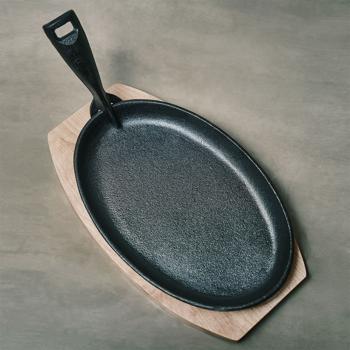 Preview: set di 4 solidi tegami professionali in ghisa con sottopentola in legno, 24 x 14 x 2,2 cm, manico rimovibile resistente al calore fino a 230 °C 