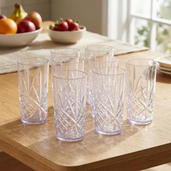 Set of 8 plastic drinking cups, reusable plastic cups, robust and lightweight for parties, camping, picnics, kids and on the go