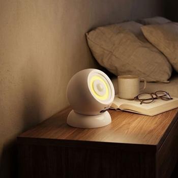 Preview: Universal wall/spot LED light with motion sensor and light sensor, 140 lumens, 360° swivel, magnetic holder, incl. 3x AAA