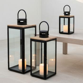 Preview: Laternen 3er Set aus Holz & Metall, schwarz mit Glas und Kiefernholz-Deckel, 48/40/29 cm, Windlicht mit Tragegriff & Tür, Deko Laterne