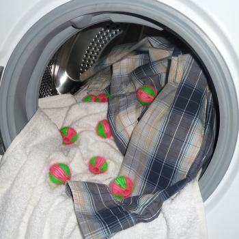 Preview: Effektive Anti-Fussel-Bälle für die Waschmaschine – entfernen Haare, Fussel & Flusen zuverlässig. 12er Pack, wiederverwendbar & umweltschonend