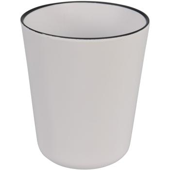 Preview: Melamin-Becher - bruchunempfindlich, spülmaschinengeeignet & lebensmittelecht - Ø 9 cm weiss mit schwarzem Rand - ideal für Familien, Camping & Wohnmobil