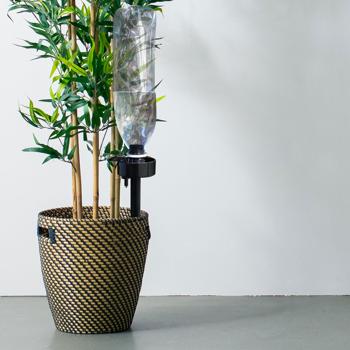 Preview: Watering system for PET bottles (set of 6): Adjustable - Plant watering for vacation, balcony, room - Simply ingenious