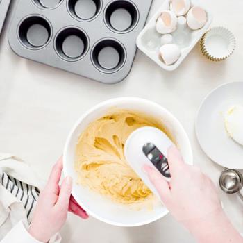 Preview: Lot de 6 Bols à Mélanger Plastique - Empilables, Capacités 0.25 à 5.25 L - Idéal Pâtisserie, Cuisine, Micro-ondes & Lave-vaisselle - Gris/Blanc