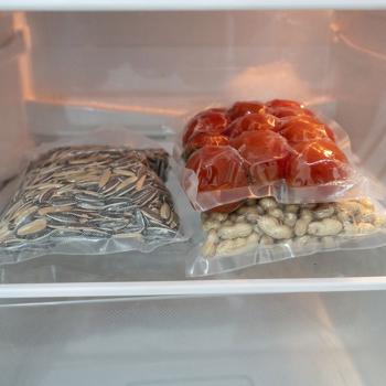 Preview: Vacuum film tubes, 28 x 500 cm, professional quality, set of 4, for bar vacuum sealers and sealers, BPA-free, also perfect as sous vide bags