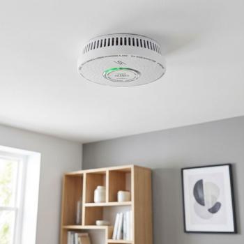 Preview: Lebensretter mit Doppelfunktion: Rauch- und Kohlenmonoxidmelder (CO) mit 85dB Alarm – Weisser Melder mit 10 Jahren Batterielaufzeit für optimalen Schutz