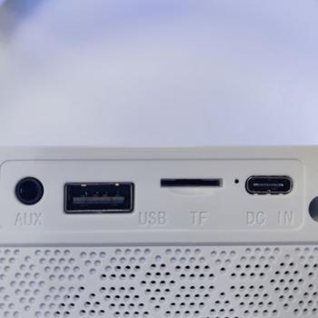 Preview: Veilleuse LED multifonctionnelle RGB - Station de recharge sans fil Qi 10W - Haut-parleur Bluetooth 5.3-Radio FM-AUX-In-USB-C-Micro SD 32Go