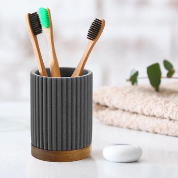 Toothbrush tumbler, anthracite with acacia wood strips, Ø 8 x 10.8 cm