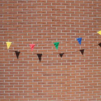 Preview: Ghirlanda di bandiere con luci LED, colorata, 10 bandiere, IPX4