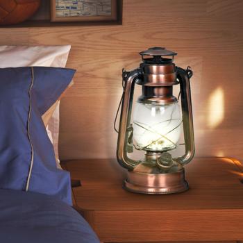 Preview: Lot 2 Lanternes Tempête LED Cuivre 25cm - Intensité Variable Lumière Blanche Chaude - Design Rétro - 15 LED - Piles AA - Intérieur