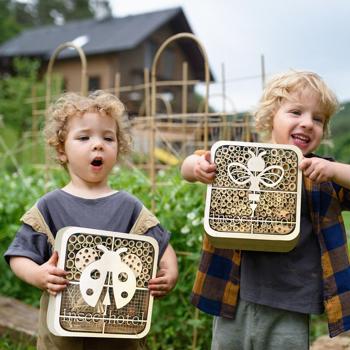 Preview: High-quality insect hotel “Bee“, child-friendly, natural wood, 20 x 20 x 7 cm, provides a safe home for wild bees, bumblebees & co