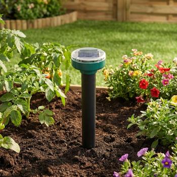 Preview: set of 4 mole and vole repellers, ground spikes, solar-powered, up to 2,800 m², IP44, environmentally friendly, without chemicals, quick results