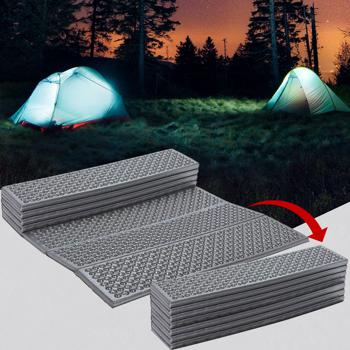 Preview: 2er-Set Camping-Isomatte faltbar 180x60 cm - Kälteschutz für ungestörten Schlaf - robuste PE-Schaum/Aluminium-Matte - leicht zu transportieren