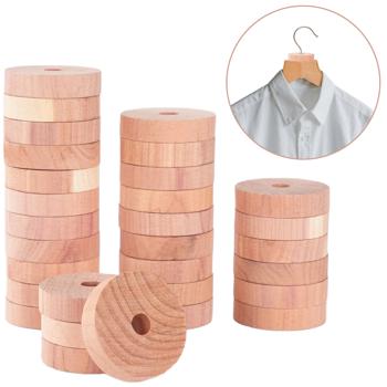 Preview: Set di 30 anelli antitarme in legno di cedro: protezione naturale contro le tarme per armadi e spogliatoi, adatta a tutti gli appendiabiti