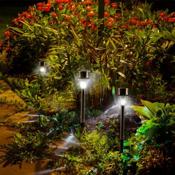 Preview: set di 32 mini luci solari a LED: Acciaio inox, picchetto a terra, sensore crepuscolare, IP44 - Illuminazione senza fili ed elegante per giardini e sentieri