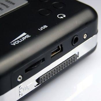 Preview: Lecteur-Numériseur de Cassettes USB Portable - Convertit Cassettes en MP3 avec Logiciel Inclus - Alimentation Flexible Piles/USB Preview: Lecteur-Numériseur de Cassettes USB Portable - Convertit Cassettes en MP3 avec Logiciel Inclus - Alimentation Flexible Piles/USB