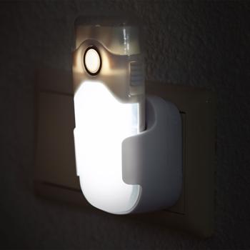 Preview: Clevere Akku LED-Taschenlampe mit Einschaltautomatik: Sofort Licht! 20lm, weiss, bis 2h unabhängig - für mehr Sicherheit & Komfort