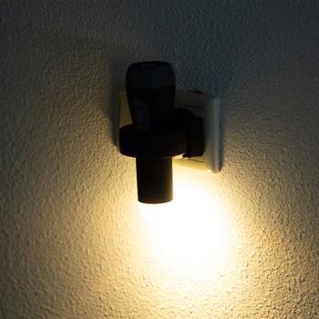 Preview: Torcia LED ricaricabile: 200 lm, accensione automatica, luce notturna, nera - Luce di emergenza automatica e torcia in un unico apparecchio - Pratica e affidabile