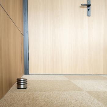 Preview: Bloque-porte massif en acier inoxydable avec base antidérapante et anneaux en caoutchouc, 1300 g, lourd et stable, sans perçage Preview: Bloque-porte massif en acier inoxydable avec base antidérapante et anneaux en caoutchouc, 1300 g, lourd et stable, sans perçage