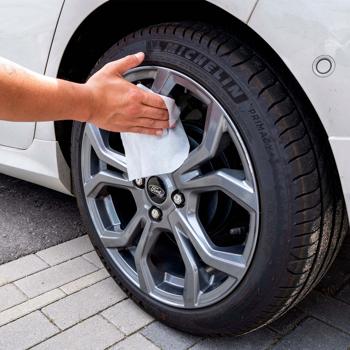 Preview: Lingettes multi-usages voiture - Nettoyage rapide et facile intérieur auto - Élimine salissures tenaces - 40 lingettes Dunlop