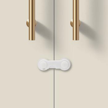 Preview: Bloque-portes adhésifs bébés (lot de 10) - Sécurité enfant tiroirs, placards, vitrines - Pastilles 3M blanches - Installation facile sans perçage Preview: Bloque-portes adhésifs bébés (lot de 10) - Sécurité enfant tiroirs, placards, vitrines - Pastilles 3M blanches - Installation facile sans perçage