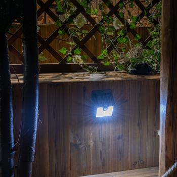 Preview: set of 3 automatic LED solar wall light with motion sensor: 50 lumens, IP44 - Wireless & environmentally friendly outdoor lighting