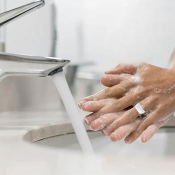 Preview: Smart ring, white, ceramic, incl. charging box, size 63: Your fitness & sleep tracker - Elegant and a smart companion for an active life