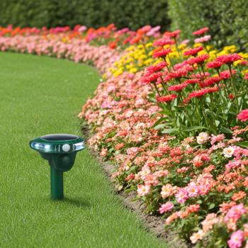 Preview: Effective universal ultrasonic solar animal repeller (40m²) with flashing light: repels dogs, cats & wild animals, effectively protects your garden