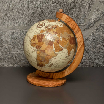 Preview: Globe terrestre avec support en bois d’olivier, 36 x 28 cm, tons bruns Preview: Globe terrestre avec support en bois d’olivier, 36 x 28 cm, tons bruns