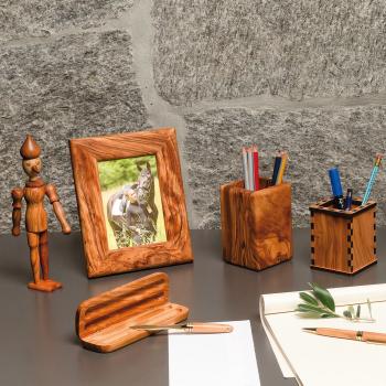 Preview: Pot à crayons 100% bois d’olivier, rectangulaire, 9 x 13 cm, bords arrondis